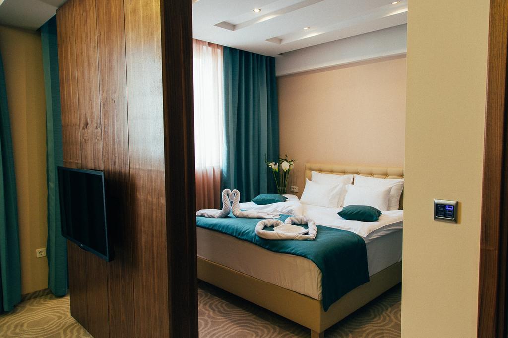 Hotel Jelena Banja Luka Quarto foto